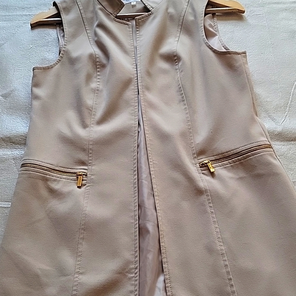 Calvin Klein Cardigan Vest - Picture 2 of 6